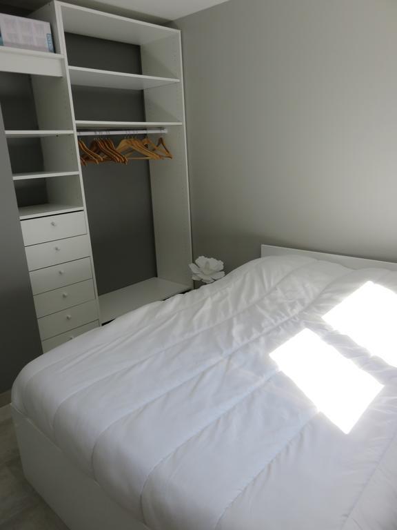 La petite maison Malataverne Extérieur photo